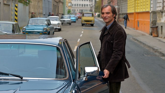 Osmy s Ivanem Trojanem: Je horší podepsání Charty 77, nebo trhání zubů?