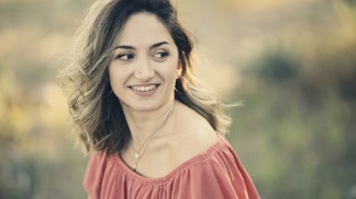 Mirka (34): Až sousedka zjistí, co místo úklidu dělám u ní doma s jejím synem, bude po mně