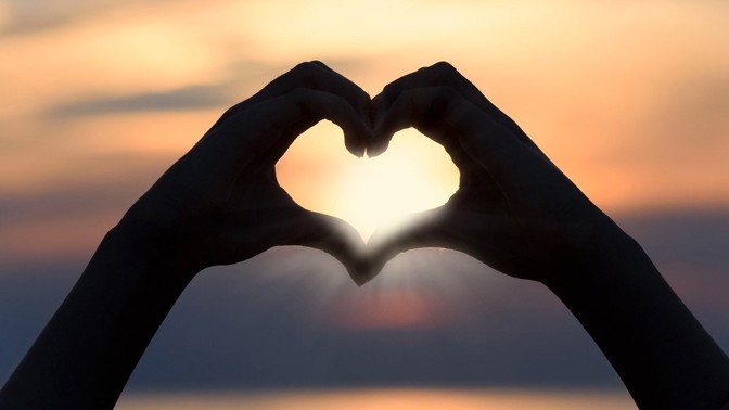 6 neobvyklých valentýnských tradic: Filipínské svatební šílenství a francouzská loterie lásky