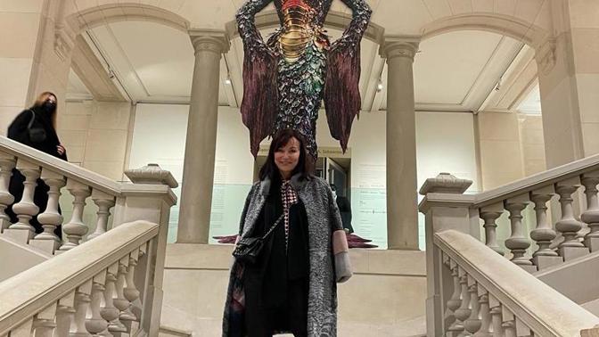 Návrhářka Beata Rajská na týdnu módy v Paříži: Uctila památku génia a otestovala své kalhoty v ostrém provozu