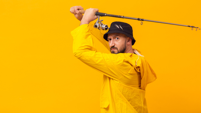 Podvodník z Tinderu: Našli jsme tři ženy, které popsaly, jak lehce se při seznamování staly obětí