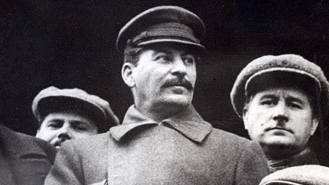 Josif Stalin a historka o týraném kuřeti: Důkaz diktátorovy krutosti, nebo smyšlenka?