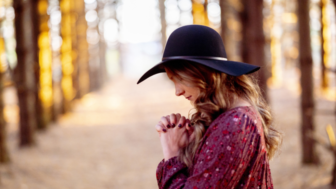 Magda (25): Babička mi pořád říkala, že za ní někdo chodí. Kdo, to jsem zjistila až při poslední návštěvě