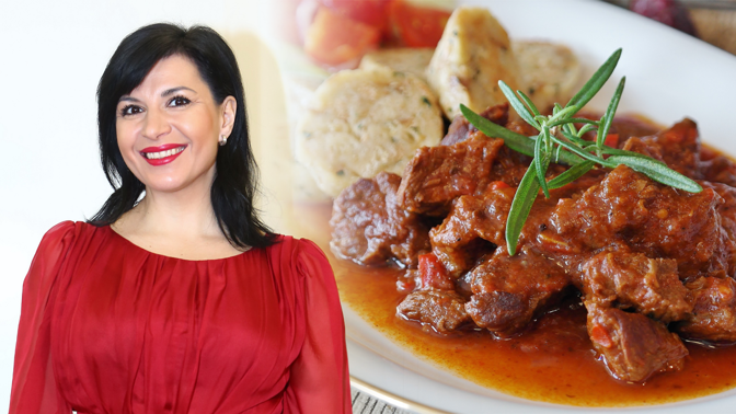 Krůtí guláš se zeleninou podle Andrey Kalivodové. Děti se po něm olizují až za ušima