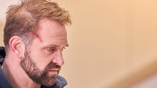 Seriál Chlap: Tvůrci se inspirovali případem lékaře, který si nepamatoval posledních 12 let života