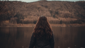 Adéla (22): S přítelem jsme si šli zaplavat do pískovny. Nebýt tajemné bytosti, nejspíš bych se utopila
