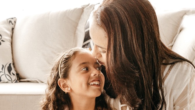 Kateřina (31): V dětství za mnou chodila neznáma holčička. Její tajemství mi prozradila až má dcera