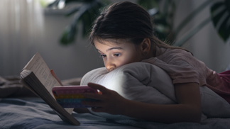 Válka na Ukrajině: Děti sledují konflikt na sociálních sítích, podle psycholožky je nutné, aby rodiče informace filtrovali