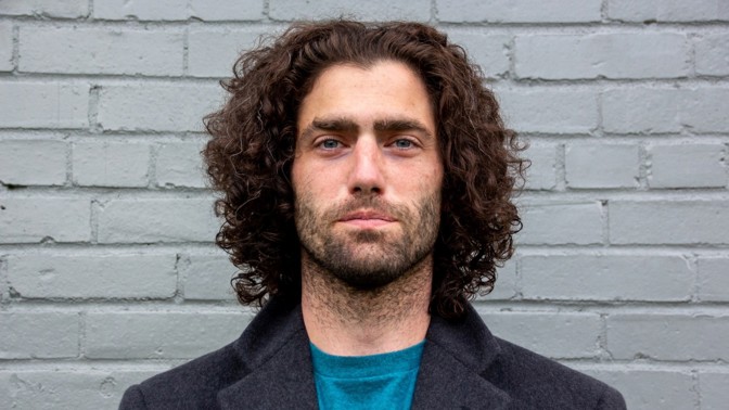 Pavel (35): Manželka čeká druhé dítě, ale místo radosti mám hlavu v smutku