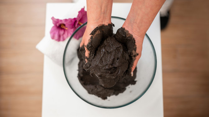 Hýčkejte se! Zbavte se bolesti a hýbejte se jako dřív! Spolehněte se na slatinné koupele a zábaly