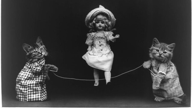 Nejlepší aprílové vtípky historie: Zákaz fotek nahých zvířat i trénování pokémonů pro Google