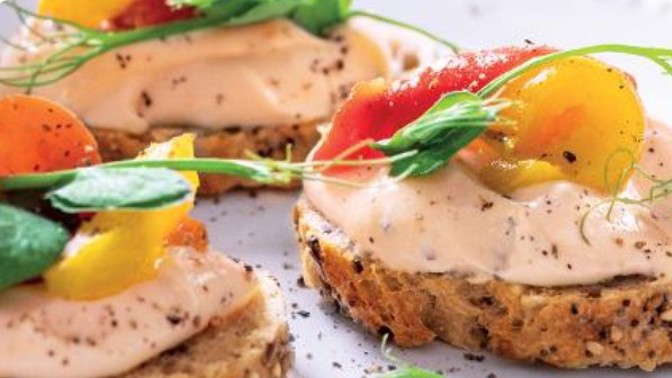 Blesková chuťovka s grilovanými paprikami: Skvělé občerstvení pro nečekané hosty