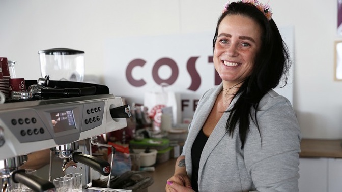 Připravte si netradiční velikonoční kávu. Je libo Bunny espresso nebo zelené macchiatto?