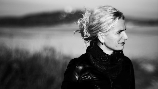 Danka (43): Manžel se spřátelil s mladým sousedem a začal flámovat. Vůbec se mi to nelíbí