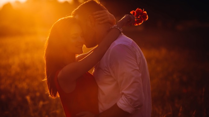 3 znamení zvěrokruhu, která na Velikonoce 2022 mohou najít lásku jako z pohádky