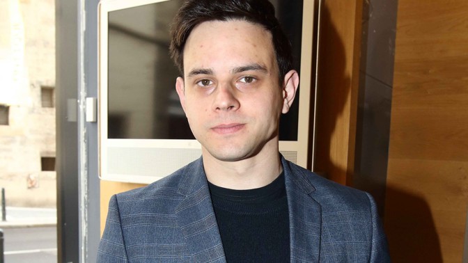 Karel Jirák z Devadesátek: Než jsem začal posilovat, dostával jsem samé role feťáků a blbečků