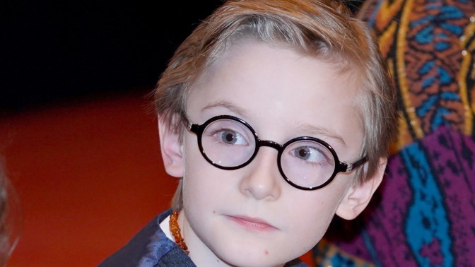 Devítiletý Oliver Vyskočil: Hrdina Mimořádné události je zasnoubený a radí staršímu bráchovi s holkami