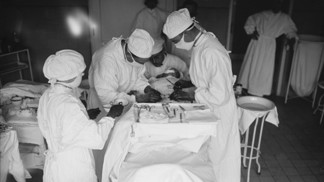 Život bez paměti: Kvůli epilepsii přišel o část mozku, se sestřičkami se musel seznamovat každý den
