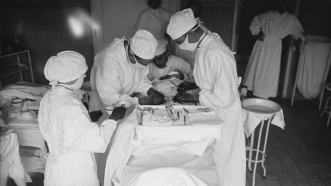 Život bez paměti: Kvůli epilepsii přišel o část mozku, se sestřičkami se musel seznamovat každý den