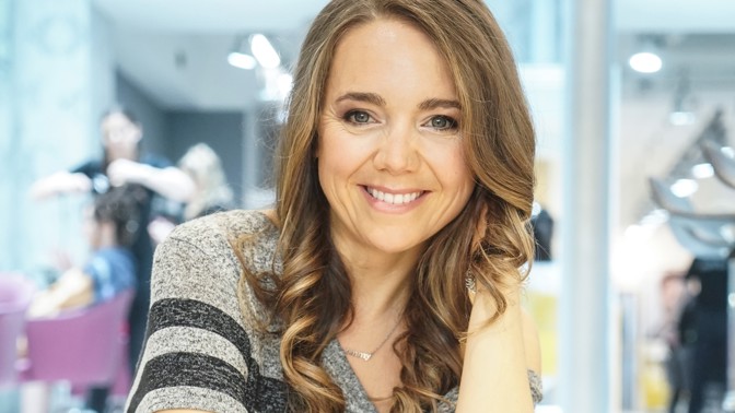 Lucie Vondráčková prozradila tajemství svých krásných vlasů: Jak to má s barvením a jakou péči jim věnuje?