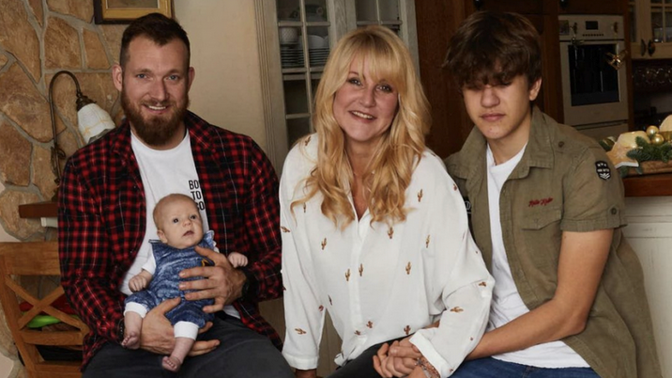 Vendula Pizingerová o mateřství v 50 letech: Gynekologická komora mě nechá zavřít, vtipkuje Máma na přechodu