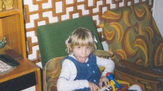 Retro výstava odhaluje, na co Češi nostalgicky vzpomínají: Vytáčecí telefon, magnetofon nebo šaty Helenky Vondráčkové