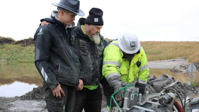 Todd Hoffman je připraven znovu vyrazit za zlatem. Dokáže vzkřísit chátrající důl na Aljašce?