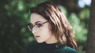 Evelína (23): Děda umřel, když jsem byla ve Francii. Věděla jsem o tom dřív, než mi to řekla mamka