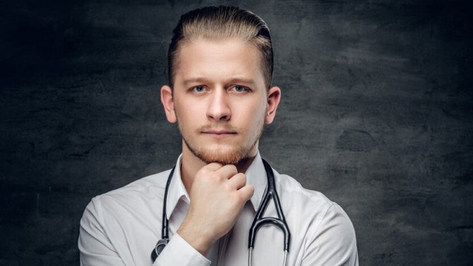 Leopold (32): Navázal jsem přátelský vztah se starší pacientkou. Zanechala mi dojímavý vzkaz, který se vyplnil