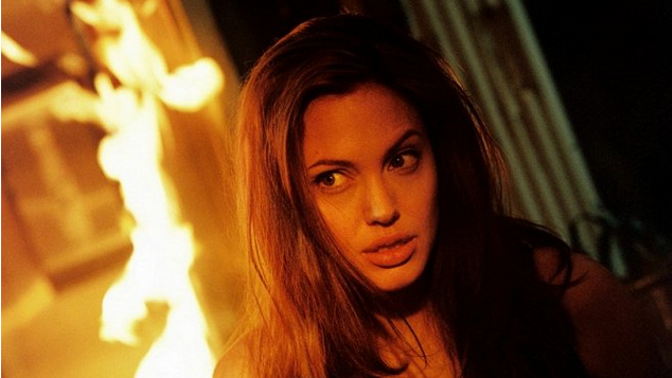 Temná tajemství Angeliny Jolie: V mládí čelila šikaně i pokusu o sebevraždu