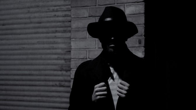 Tajný manuál KGB: Studená válka prý zrodila podivnou sbírku rad, jak odhalit cizího špióna