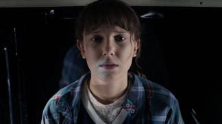 Stranger Things: Herečku Millie Bobby Brown už od dětství sužuje zdravotní problém, pomáhá jí asistent