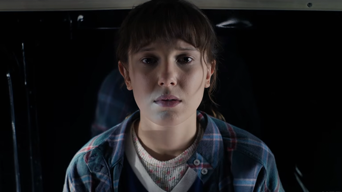 Stranger Things: Herečku Millie Bobby Brown už od dětství sužuje zdravotní problém, pomáhá jí asistent