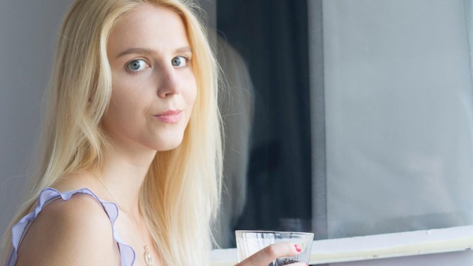 GLOSA: Můj boj s akné: Mít obličej jeden kráter bolí na těle i na duši