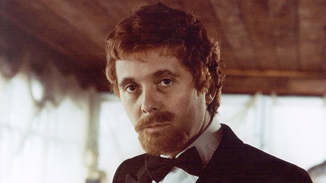 Slavná komedie Vrchní, prchni: Zdeněk Svěrák chtěl místo Josefa Abrháma obsadit Petra Nárožného