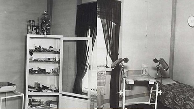 Tajné potraty v Chicagu: Studentka Heather Booth pomohla 11 000 ženám, k lékaři chodily se zavázanými očima