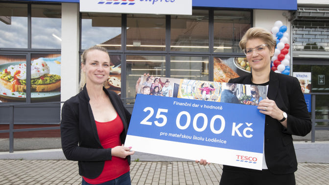 Tesco otevřelo nový obchod v obci Loděnice