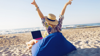 Velký horoskop kariéry a peněz na léto 2022: Vodnáři rozjedou vlastní projekt, Střelce čeká vysněné povýšení