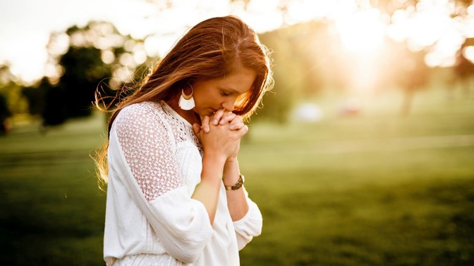 Dominika (28): Snoubenec mě chce připravit o můj velký den. Musím zjistit, co za tím stojí