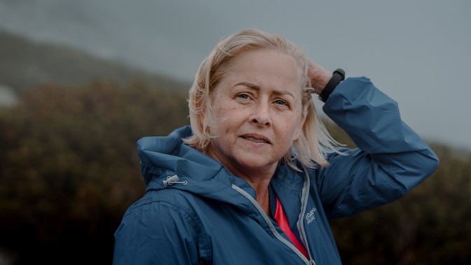 Alena (58): Z manžela se stal líný pecivál, žije jen televizí. Musím najít způsob, jak ho z toho dostat