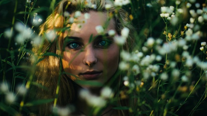 Julie (26): Noc v lese byla skutečně magická. Asi mi nikdo neuvěří, co všechno jsem viděla