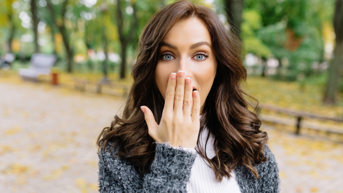 Nikola (34): Zapomněla jsem na Den otců. Manžel šel uraženě spát na gauč, já se mu smála v ložnici