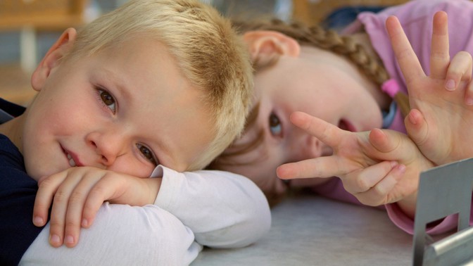 GLOSA: Co bych za to dala, kdyby mi zase na noze viselo řvoucí dítě