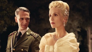 Z Divokého anděla je Evita: Podívejte se, jak se pro roli proměnila Natalia Oreiro