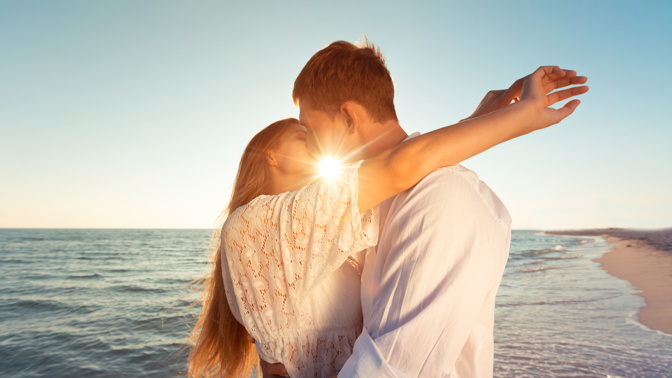 Velký horoskop lásky na srpen 2022: Kdo najde na dovolené partnera snů a koho přemůže žárlivost?