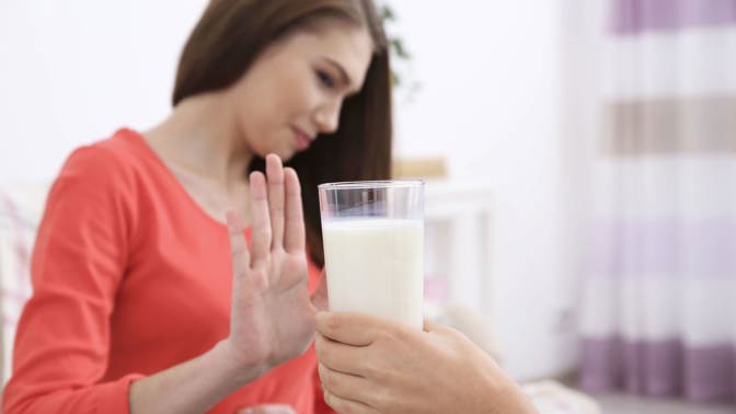 Skryté hrozby na talíři. Pozor na potravinovou alergii či intoleranci. Dokážou pěkně potrápit!