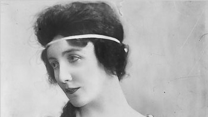 První americká supermodelka: Psychicky neunesla, že z ní tisk udělal monstrum, skončila v blázinci