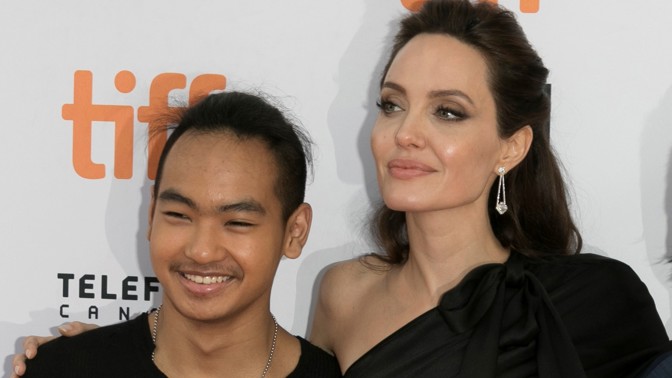 Maddox Jolie-Pitt slaví 21. narozeniny: Angelinu si získal na první pohled