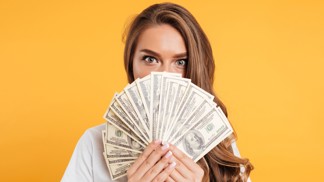 Velký horoskop kariéry a peněz na srpen 2022: Vodnáře čeká významná finanční příležitost, Býci vstoupí do byznysu