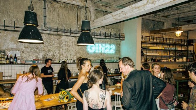 Hvězda seriálu Já, Mattoni natočila hudební klip, jaký tady ještě nebyl